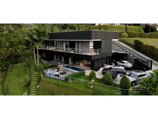 Casa de 5 alcobas en venta en Santa Elena, El Retiro · foto 3 de 20