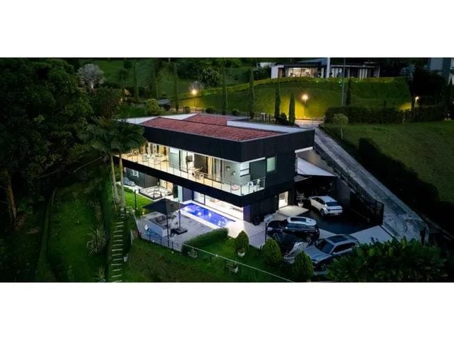 Casa de 5 alcobas en venta en Santa Elena, El Retiro · foto 4 de 20