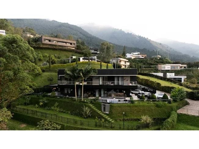 Casa de 5 alcobas en venta en Santa Elena, El Retiro · foto 5 de 20