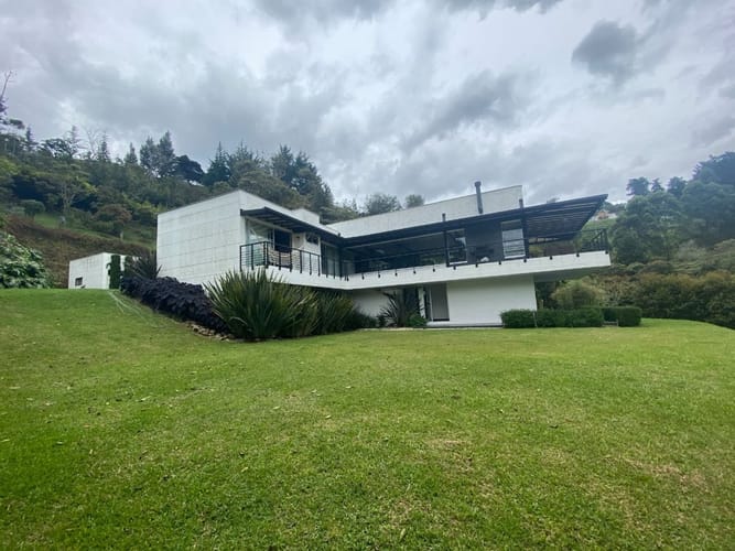Casa de 5 alcobas en venta en Santa Elena, El Retiro · foto 3 de 17
