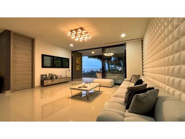 Casa de 5 alcobas en venta en Santa Elena, El Retiro · foto 19 de 20