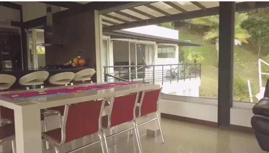 Casa de 5 alcobas en venta en Santa Elena, El Retiro · foto 9 de 17