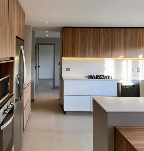 Apartamento de 4 alcobas en arriendo en Santa Elena, El Retiro, 332 m² · foto 2 de 19