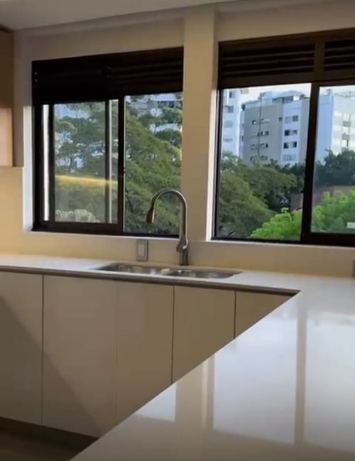 Apartamento de 4 alcobas en arriendo en Santa Elena, El Retiro, 332 m² · foto 4 de 19