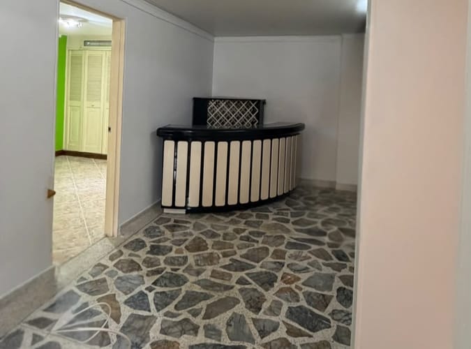 Apartamento de 4 alcobas en venta en Laureles, Medellín, 112 m² · foto 2 de 17