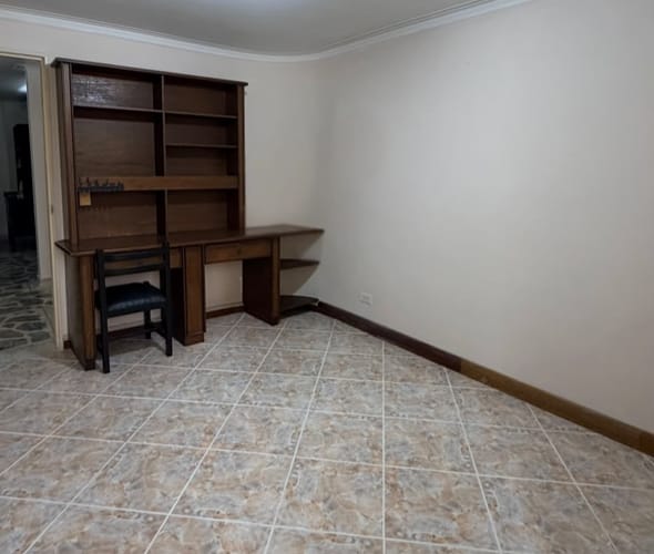 Apartamento de 4 alcobas en venta en Laureles, Medellín, 112 m² · foto 6 de 17