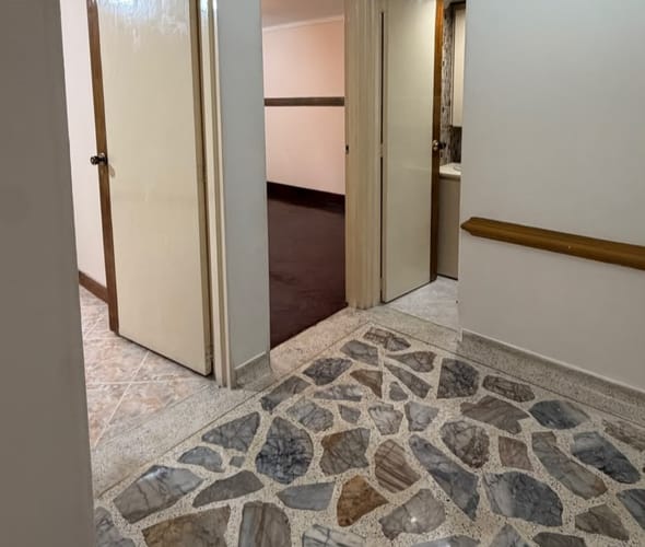 Apartamento de 4 alcobas en venta en Laureles, Medellín, 112 m² · foto 7 de 17