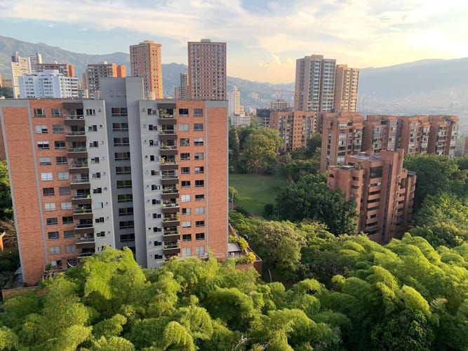 Apartamento de 3 alcobas en venta en El Poblado, Medellín, 138 m² · foto 13 de 13