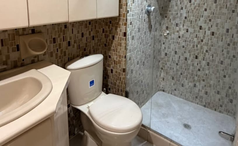 Apartamento de 4 alcobas en venta en Laureles, Medellín, 112 m² · foto 10 de 17