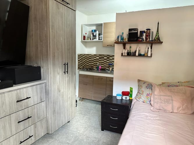 Apartaestudio en venta en Viviendas Del Sur, Itagüí, 18 m² · foto 1 de 7