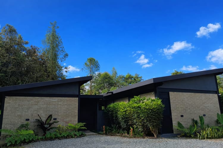 Casa de 3 alcobas en venta en Santa Elena, El Retiro, 2000 m² · foto 2 de 19
