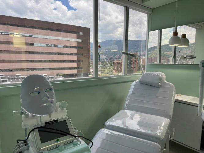 Consultorio en arriendo en Mayorca, Sabaneta, 33 m² · foto 7 de 8