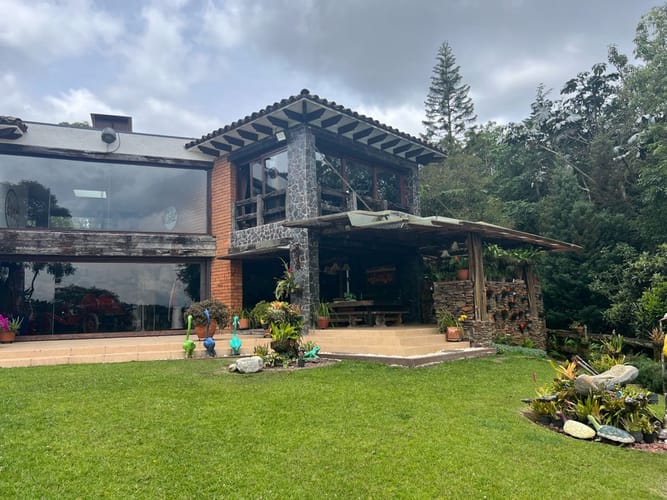 Casa de 4 alcobas en venta en Santa Elena, El Retiro, 610 m² · foto 3 de 24