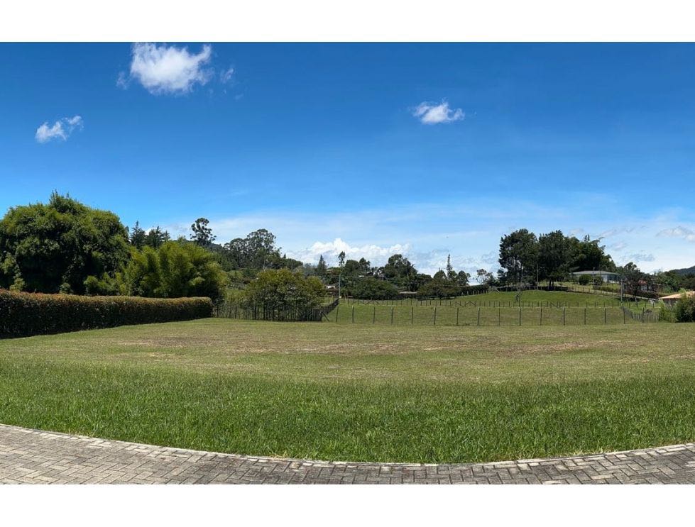 Land in Santa Elena (2666 m²) for Sale