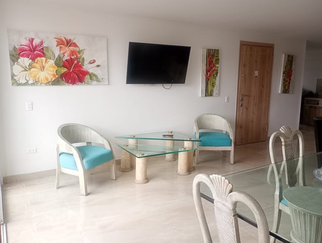 Apartamento en venta en La Castellana, Medellín · foto 2 de 16