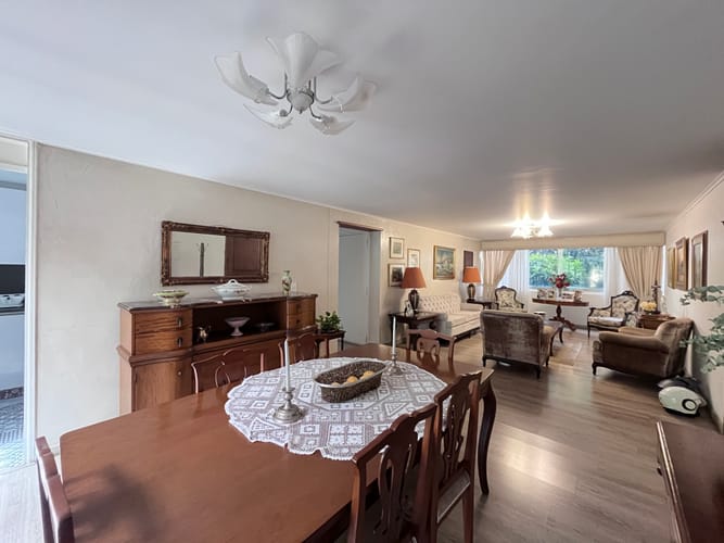 Apartamento de 3 alcobas en venta en El Poblado, Medellín, 310 m² · foto 3 de 16