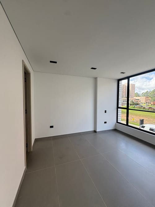 Casa de 4 alcobas en venta en El Porvenir, Rionegro, 230 m² · foto 9 de 13