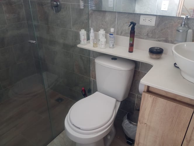 Apartamento en venta en La Castellana, Medellín · foto 8 de 16
