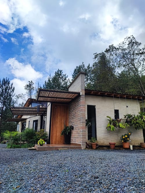 Casa de 6 alcobas en venta en Guamito, La Ceja, 470 m² · foto 3 de 16