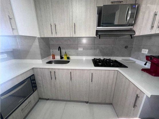 Apartamento de 2 alcobas en venta en Laureles, Medellín, 61 m² · foto 4 de 10