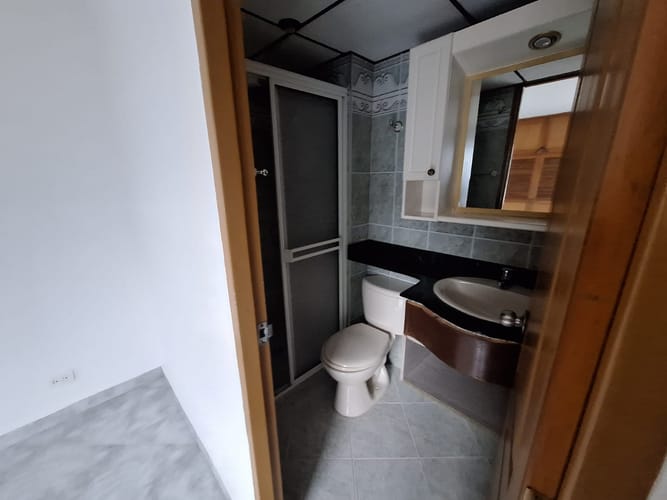 Apartamento en venta en Zona Rural, Itagüí · foto 3 de 13