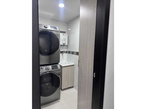 Apartamento de 2 alcobas en venta en Laureles, Medellín, 61 m² · foto 10 de 10