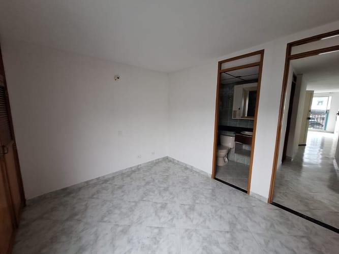 Apartamento en venta en Zona Rural, Itagüí · foto 7 de 13