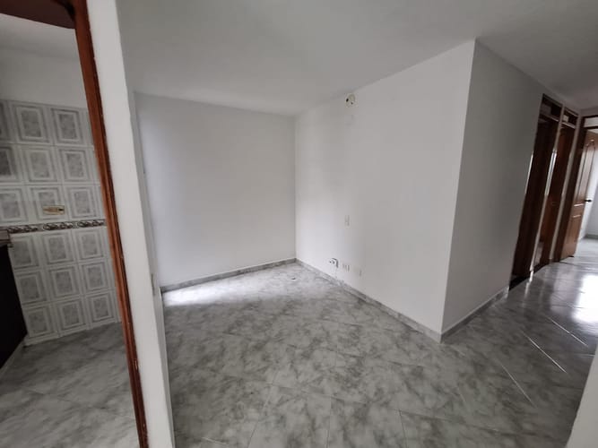 Apartamento en venta en Zona Rural, Itagüí · foto 9 de 13