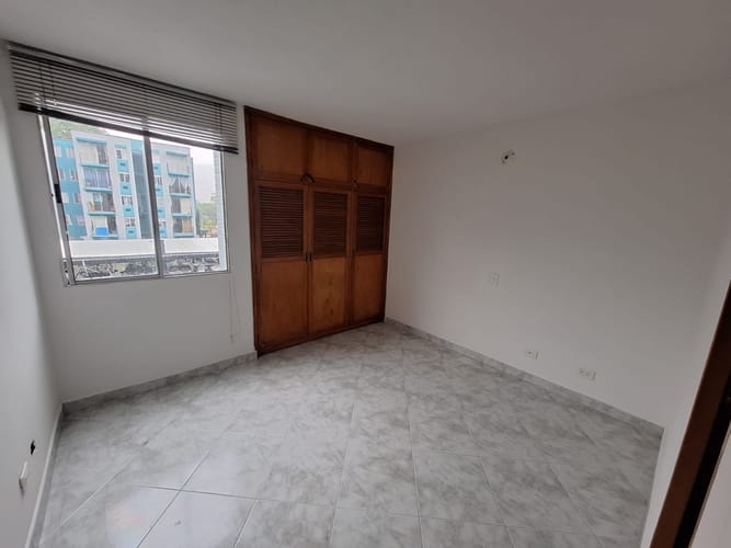 Apartamento en venta en Zona Rural, Itagüí · foto 10 de 13
