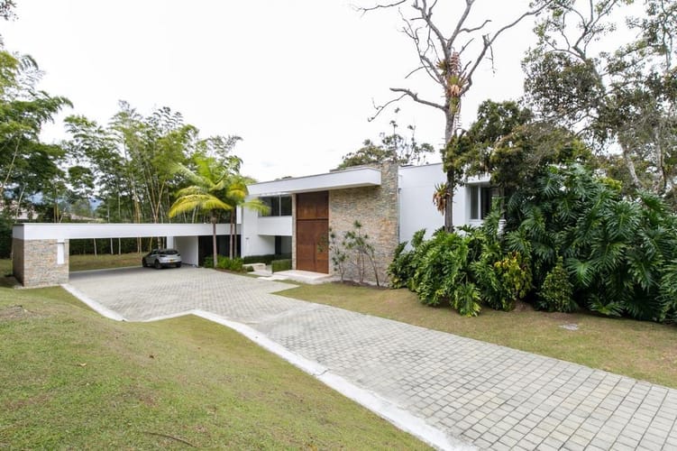 Casa de 4 alcobas en venta en El Porvenir, Rionegro, 670 m² · foto 2 de 17