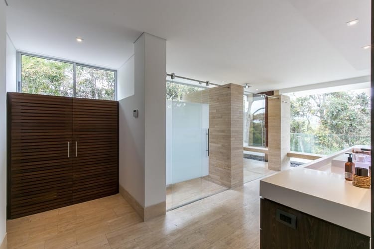 Casa de 4 alcobas en venta en El Porvenir, Rionegro, 670 m² · foto 13 de 17