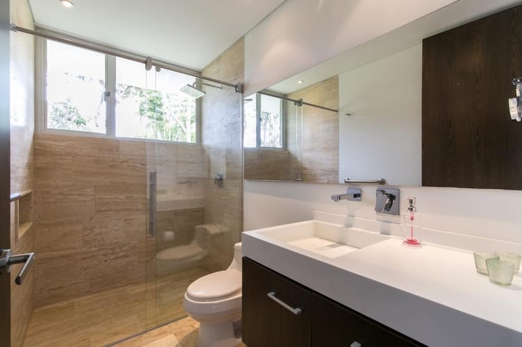 Casa de 4 alcobas en venta en El Porvenir, Rionegro, 670 m² · foto 14 de 17