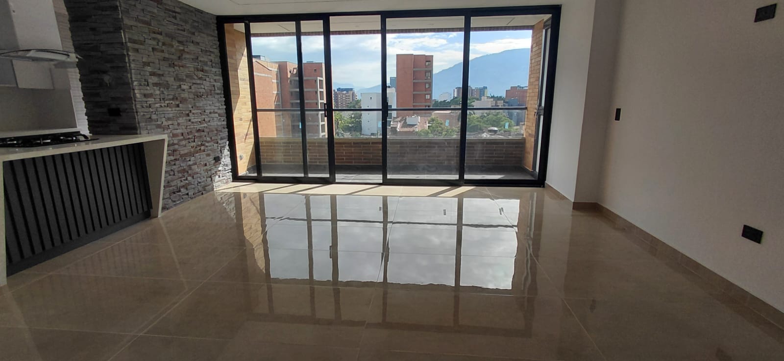 Apartamento en venta en Laureles, Medellín · foto 7 de 17
