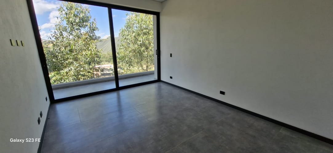 Casa de 3 alcobas en venta en El Porvenir, Rionegro, 330 m² · foto 7 de 21