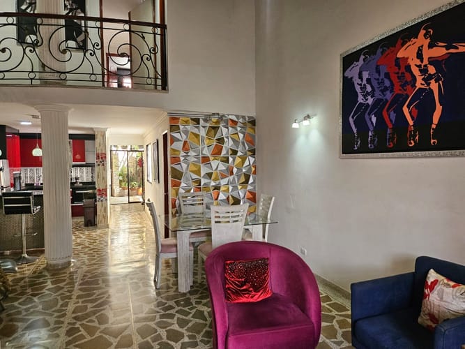 Apartamento de 3 alcobas en venta en Bolivariana, Medellín, 90 m² · foto 2 de 17