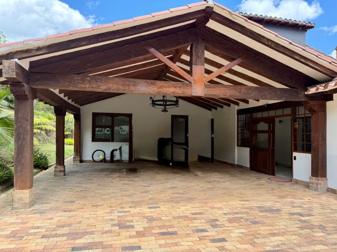 Casa de 6 alcobas en venta en El Retiro, 420 m² · foto 3 de 24