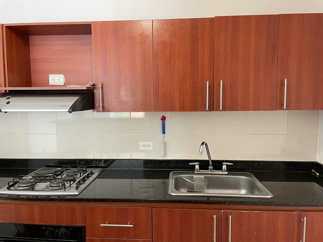 Apartamento de 3 alcobas en arriendo en Loma Del Esmeraldal, Envigado, 104 m² · foto 10 de 24