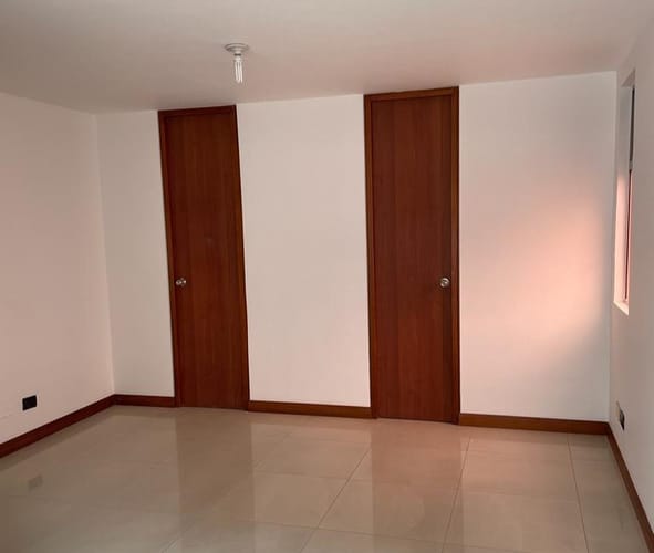 Apartamento de 3 alcobas en arriendo en Loma Del Esmeraldal, Envigado, 104 m² · foto 17 de 24