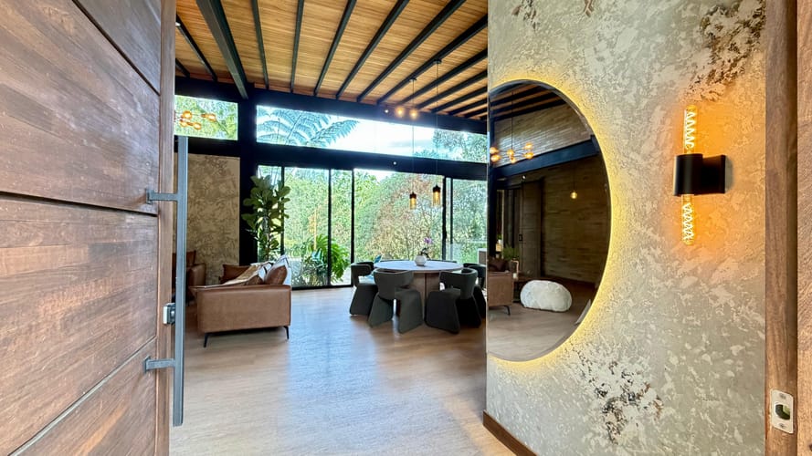 Casa de 3 alcobas en venta en El Retiro, 240 m² · foto 2 de 20