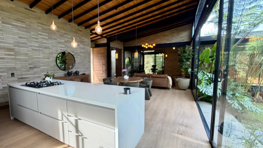 Casa de 3 alcobas en venta en El Retiro, 240 m² · foto 8 de 20