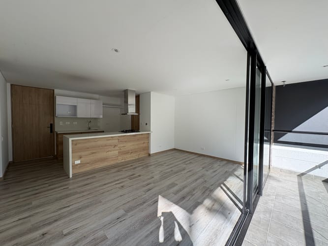 Apartamento de 2 alcobas en venta en Santa Elena, El Retiro, 78 m² · foto 4 de 11