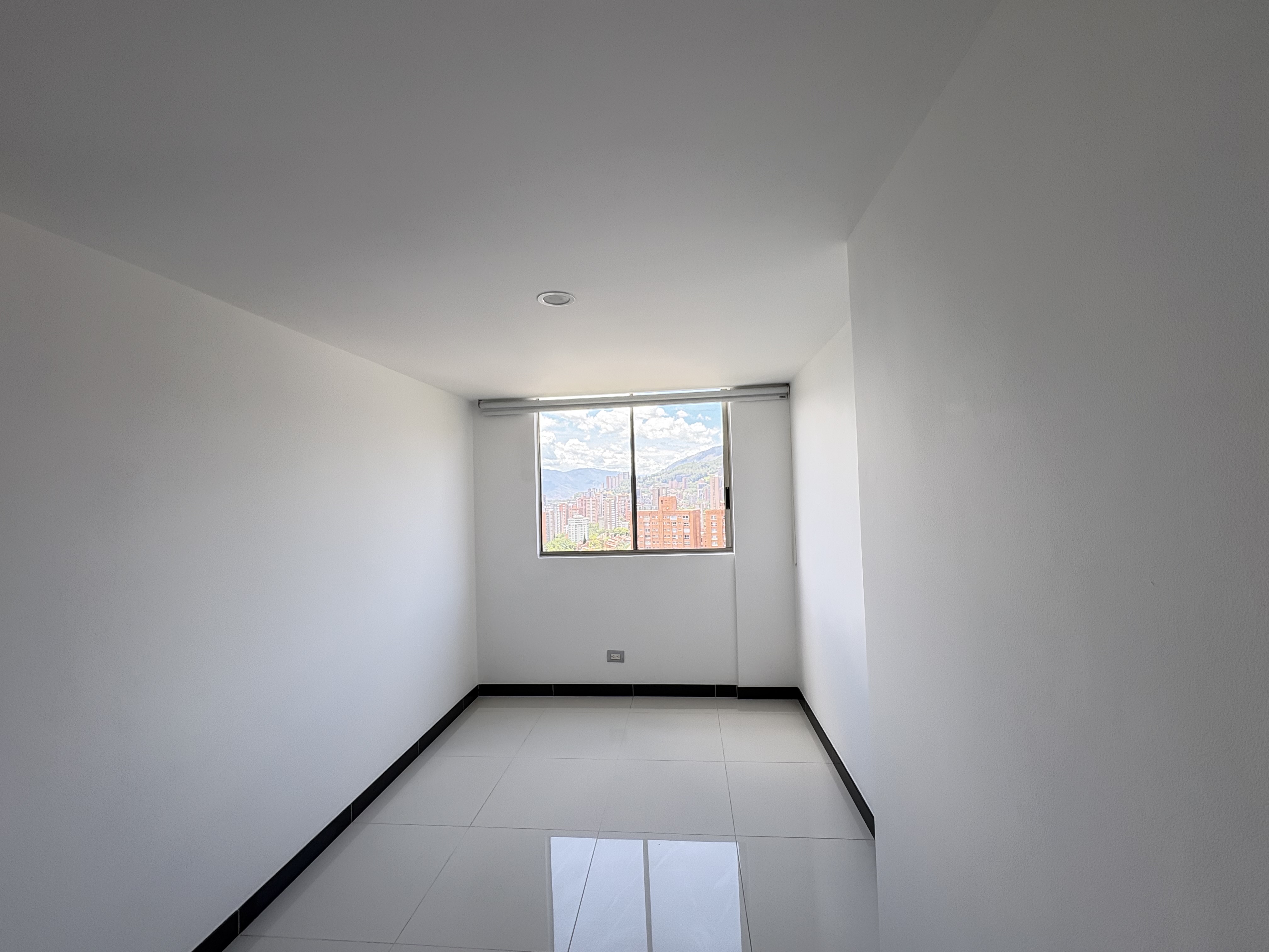 Apartamento en venta en El Poblado, Medellín · foto 5 de 10