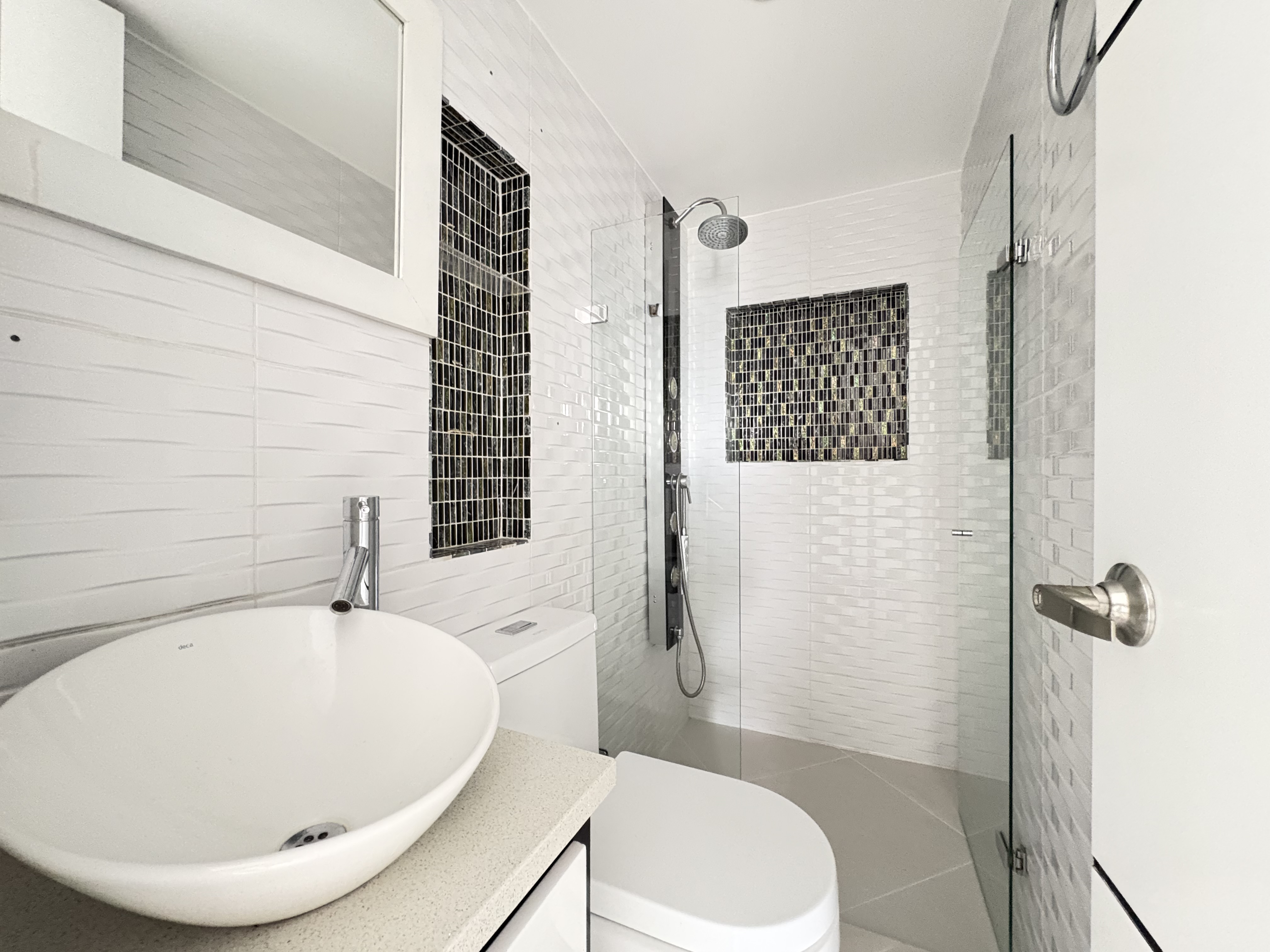Apartamento en venta en El Poblado, Medellín · foto 6 de 10
