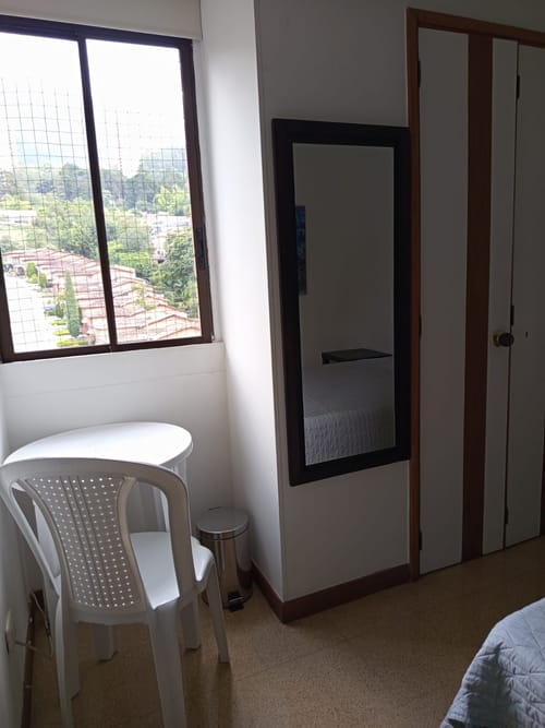 Apartamento de 4 alcobas en venta en Altos Del Poblado, Medellín, 117 m² · foto 8 de 12