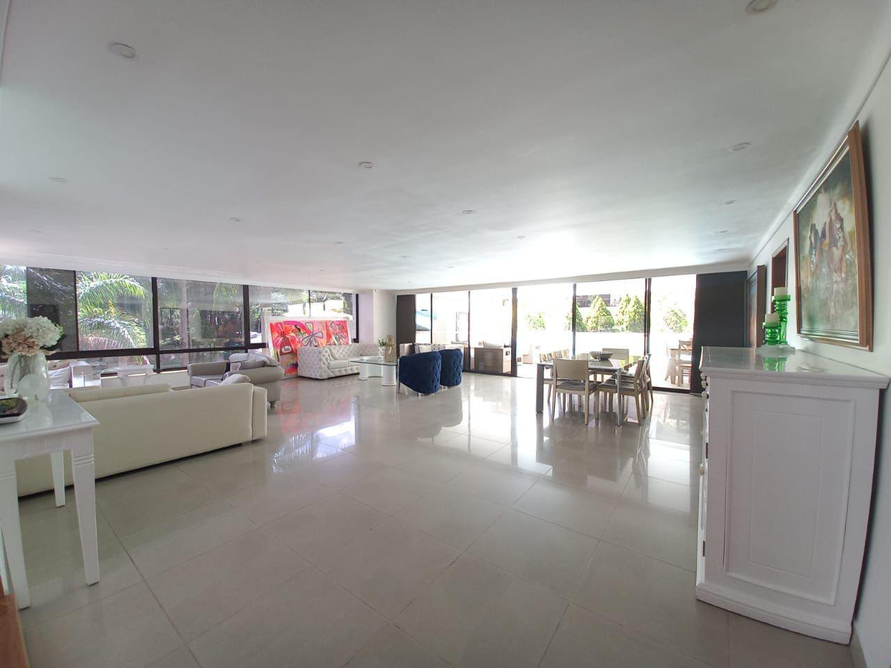 Apartamento en venta en El Poblado, Medellín · foto 9 de 24