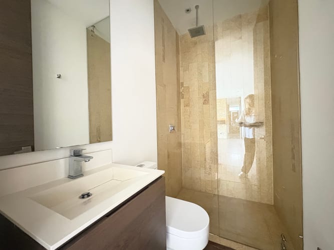 Apartamento de 2 alcobas en venta en Urbanización Las Cumbres, Medellín, 129 m² · foto 7 de 13