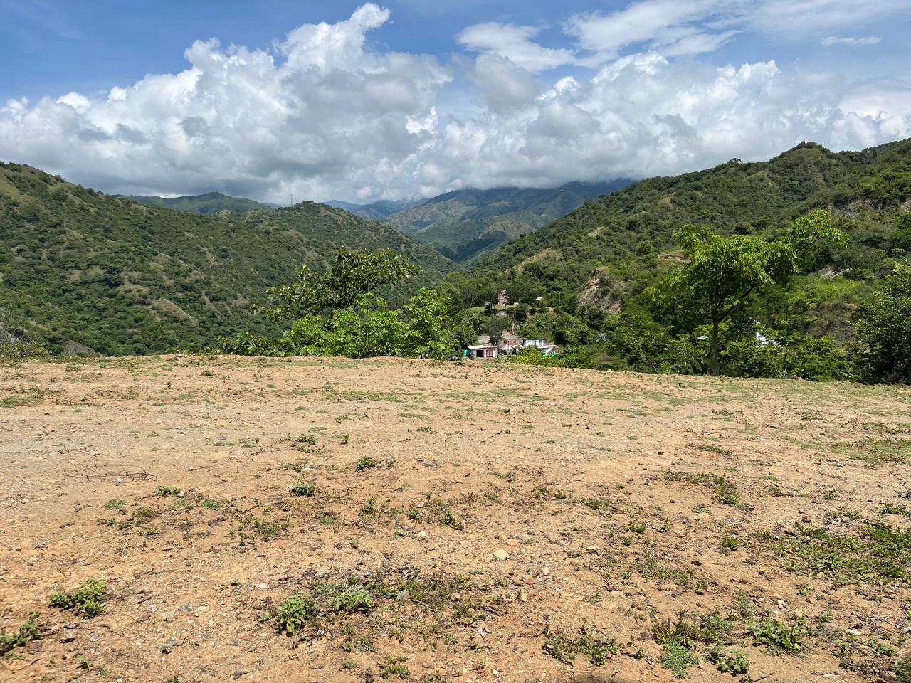 Land in Santafe de antioquia (4570 m²) for Sale - 4