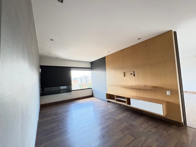 Apartamento de 2 alcobas en venta en Urbanización Las Cumbres, Medellín, 129 m² · foto 11 de 13