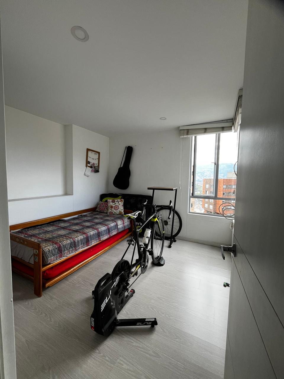Apartamento en venta en El Poblado, Medellín · foto 5 de 5