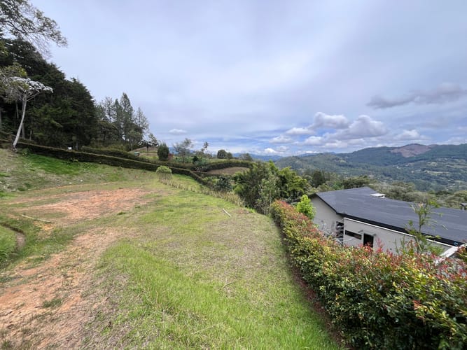 Lote en venta en Don Diego, El Retiro, 3455 m² · foto 3 de 10